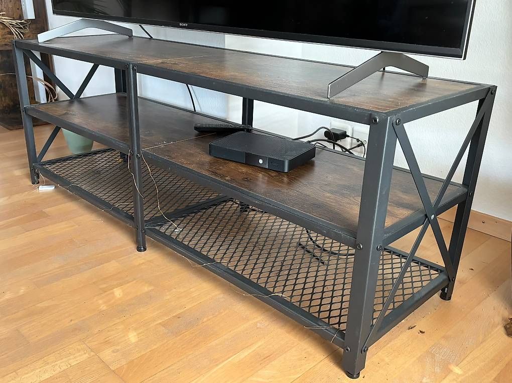 TV Möbel: TV stand / console – Gebraucht aus Thalwil von ste_p6ym