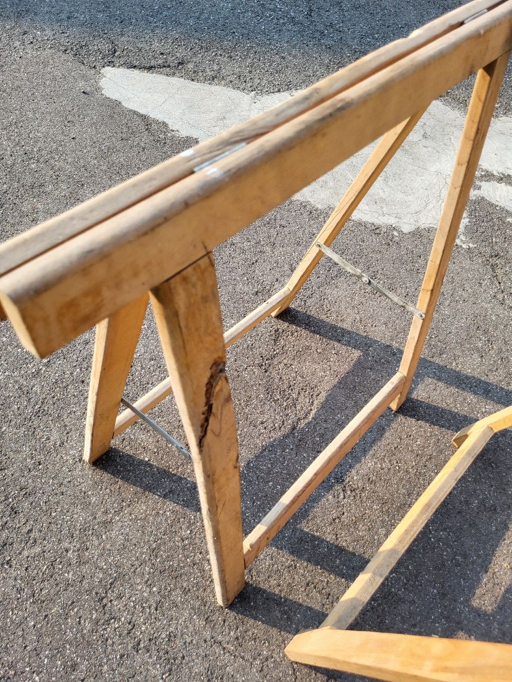 Alle Werkzeuge: 4 Holzböckli gebraucht – Gebraucht aus Riehen von tamola67 3