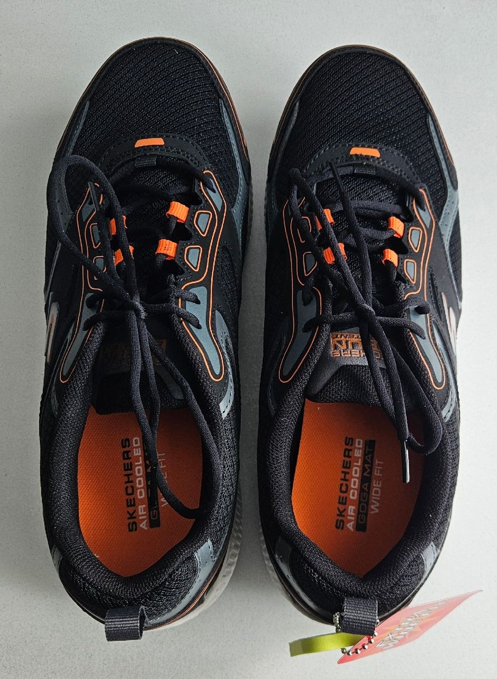 Skechers Scarpe da uomo: Skechers Go Run Gr. 43 – Nuovo (secondo la descrizione) da St. Gallen venduto da Patrizia0711 1