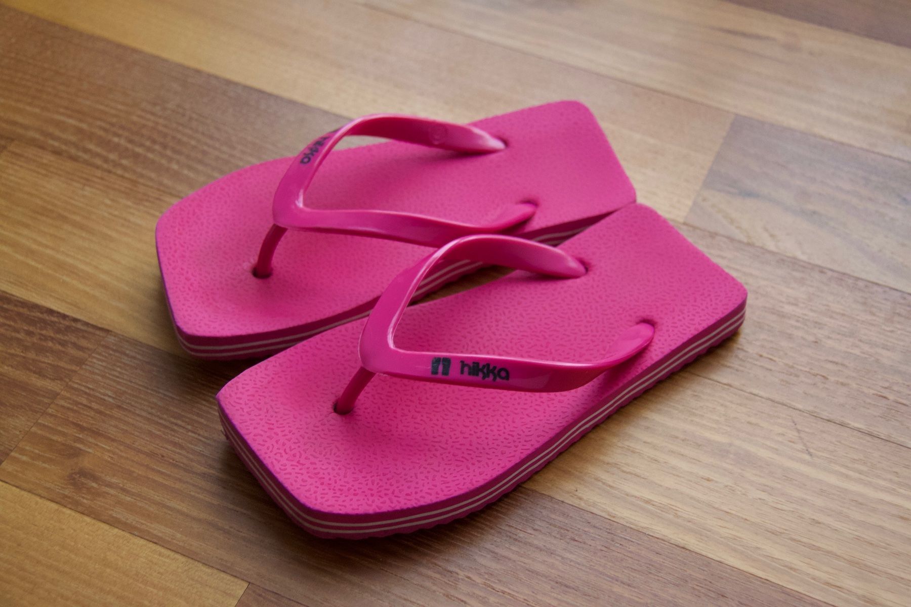 Schuhe für Mädchen: Modische Flip-Flops für Mädchen, Gr. 18 – Gebraucht aus Uetikon am See von Vil4523