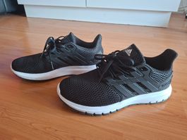 ADIDAS Ultimashow Schuhe  - Grösse 38 (NEUWERTIG!)