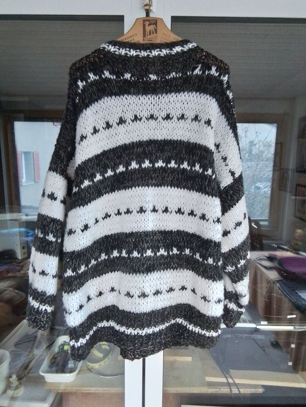 Maglioni & Felpe: Warmer Winterpullover, Handgestrickt Gr.L/XL Selbstgestrickt – Usato da Oberurnen venduto da DVDL 1