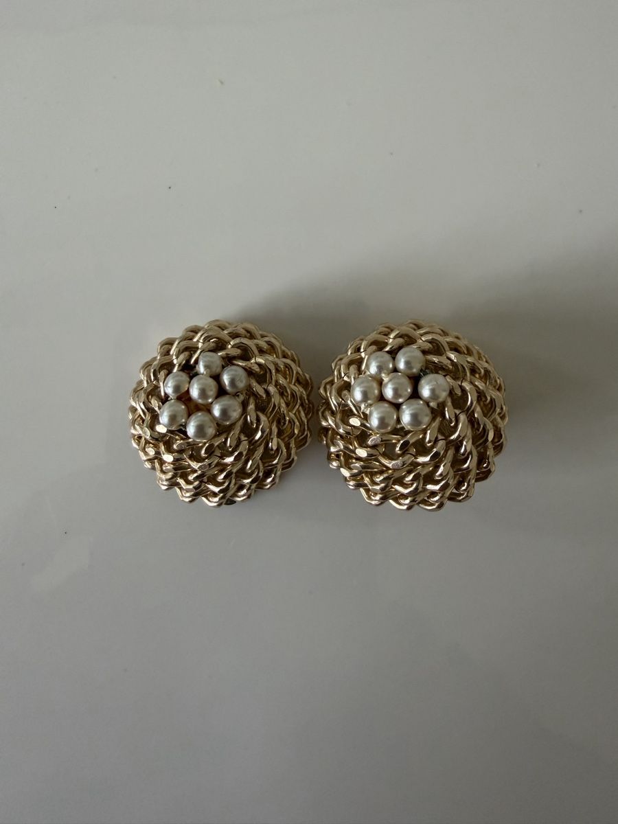 Orecchini pendenti & Orecchini a lobo: Vintage clip earrings – Usato da Founex venduto da tin_5wwq