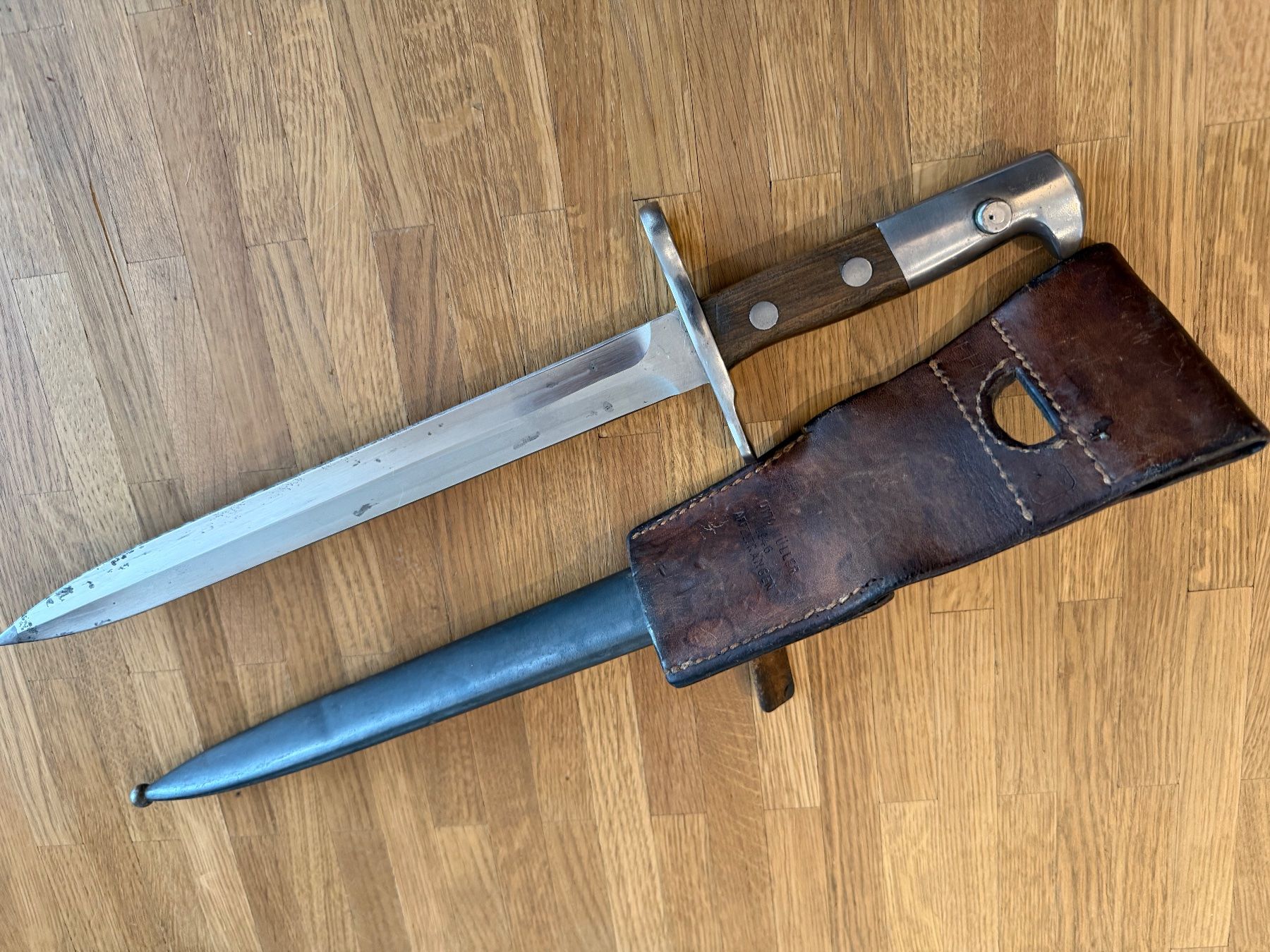 Schweizer Armee Armi bianche: Dolchbajonet 1918 Elsner Schwyz – Usato da Mels venduto da Grethi 2