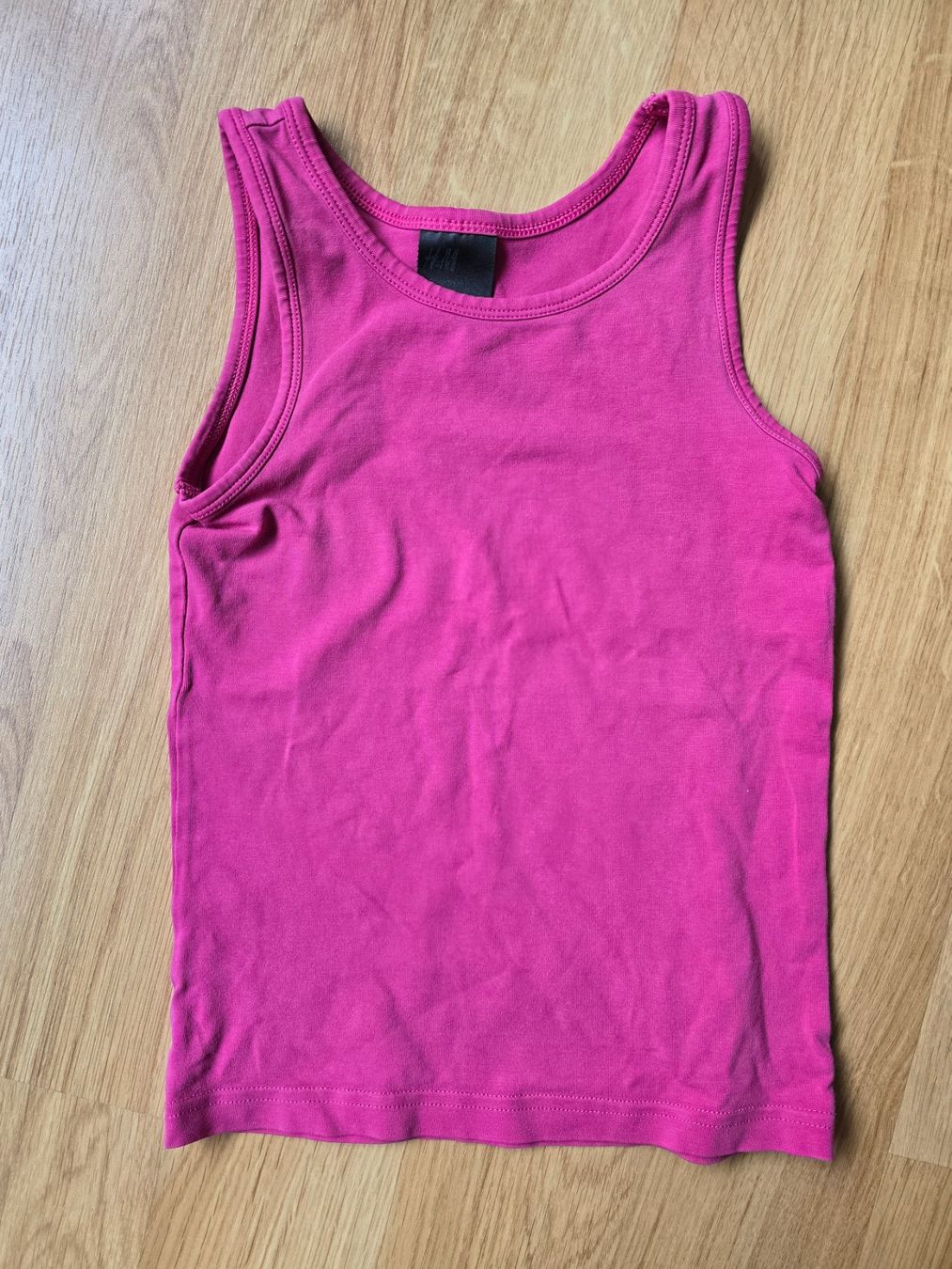 Sous-vêtements: Unterhemd Grösse ca. Gr. 122 – D'occasion à Büttikon AG par Amineah