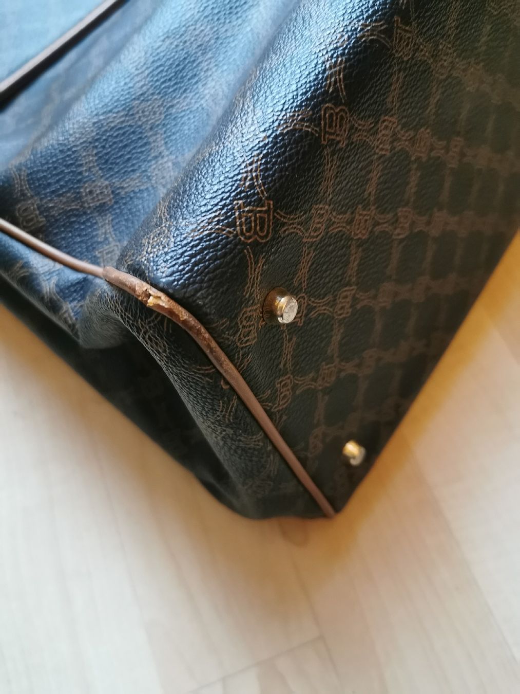 Bally Borse: wunderschöne grosse Vintage Bally Henkeltasche Leder – Usato da Zürich venduto da Hibiskus3 9