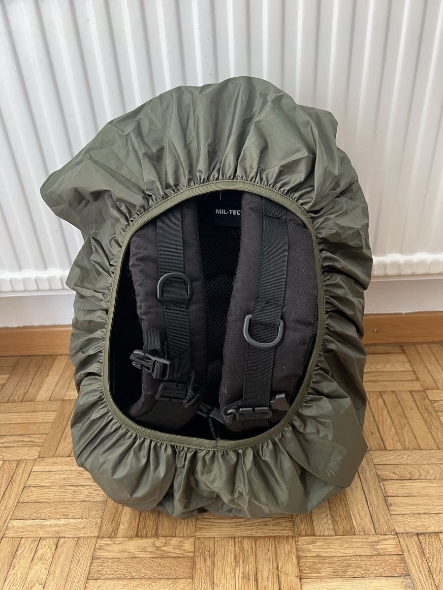 Zaini: Rucksackhülle für US Assault Pack 36L – Usato da Kölliken venduto da Scolaf023 1