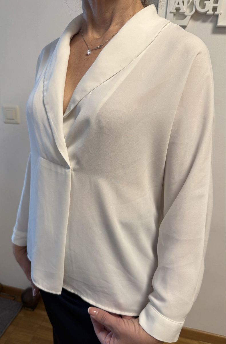 Zara Camicette: Chemisier Zara Basic, taille XS, blanc, élégant – Usato da Les Avanchets venduto da NR07 2