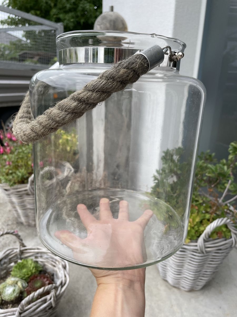 Tutte le decorazioni: Windlicht aus Glas mit Seilgriff  – Usato da Niederbüren venduto da Poschti_19 6