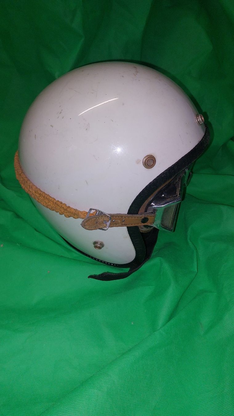 Caschi & visiere: Helm Oldtimer Vintage Rollerhelm Motorradhelm mit Brille  – Usato da Opfertshofen SH venduto da museumswert 2