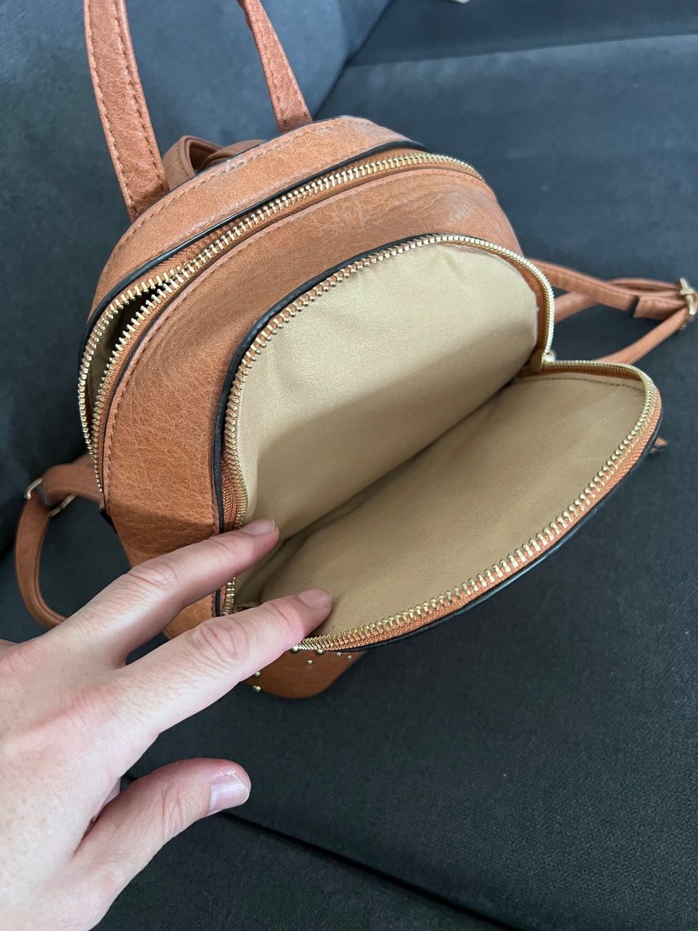 Borse & Zaini: Kleiner Rucksack – Usato da Volketswil venduto da Latinozh5 2