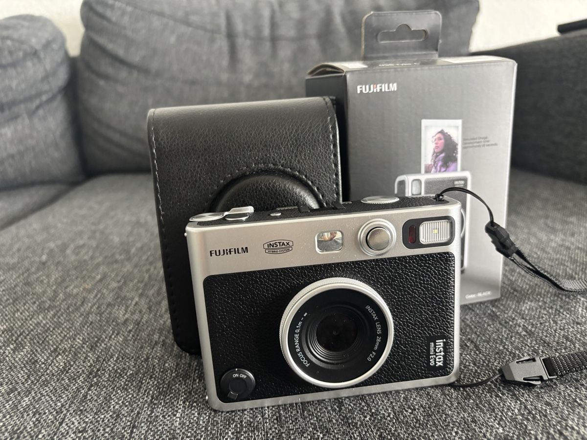 Fujifilm Appareil photo: Fujifilm Instax Mini Evo – Neuf (Voir description) à Basel par rad_8wjn