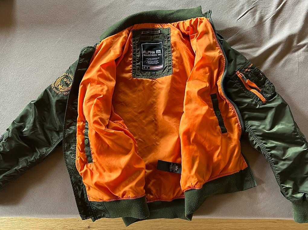 Giacche: Bomberjacke Alpha Industries – Usato da Langwies venduto da ren_5wdx 1