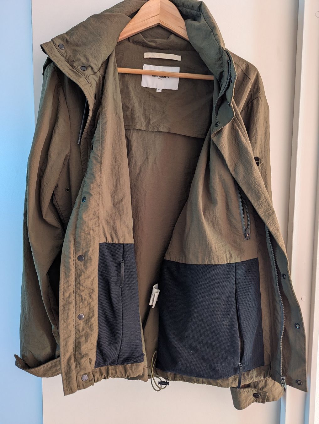 Norse Projects Giacche: Parka Norse Projects Ystad vert olive taille M – Usato da Zürich venduto da raulaenya 1