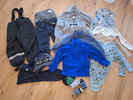 Winterkleiderpaket 98 (inkl. Skihose und gefütterte Jeans)