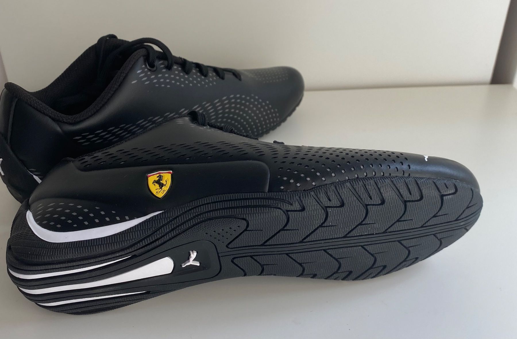 Puma Scarpe per ragazzi: Ferrari Drift Cat 5 Ultra II Sneaker, 39 – Nuovo e nell'imballaggio originale da Luzern venduto da falena01 5