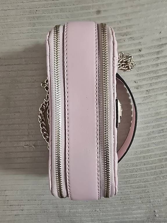 Sacs femmes: Guess Camera Bag in Rosa – D'occasion à Grenchen par sja_klm2 2