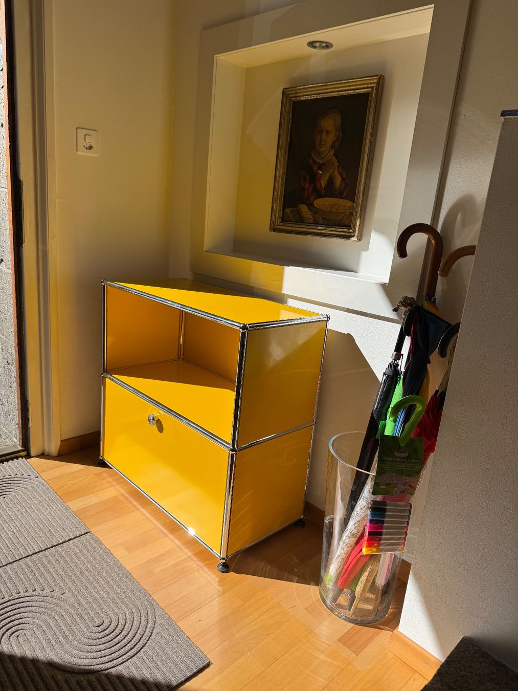 USM Kommoden: Usm Kommode/Sideboard Gelb Lieferung Gratis – Gebraucht aus Thun von Thuno6 4