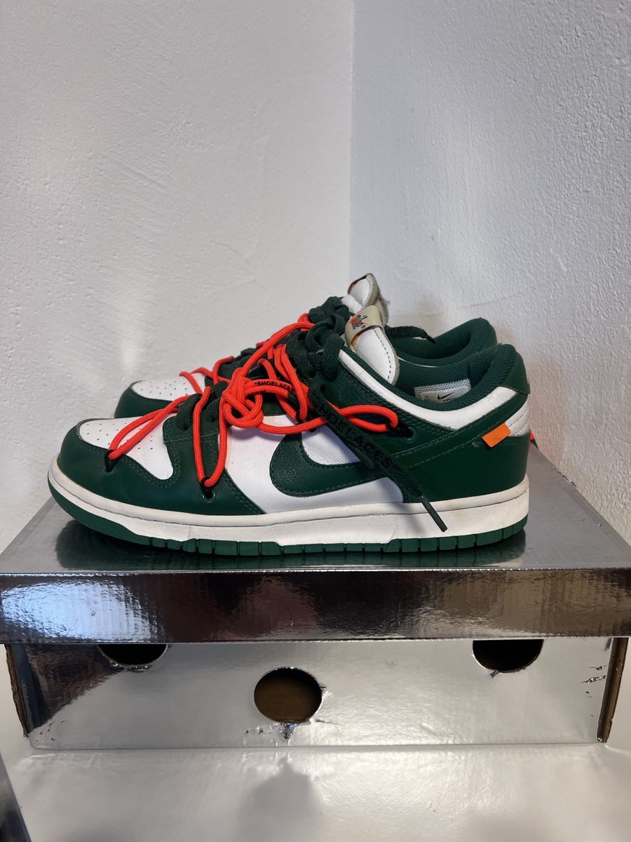 Off-White Scarpe da uomo: Nike Dunk Low Off White Pine Green – Nuovo (secondo la descrizione) da Hägglingen venduto da jes_9psg