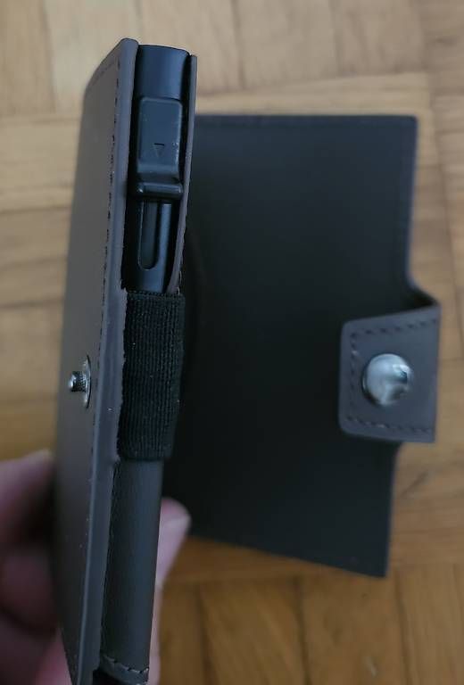 Portafogli: Seekr Smart Wallet – Usato da Münchenbuchsee venduto da Bussistyle 2