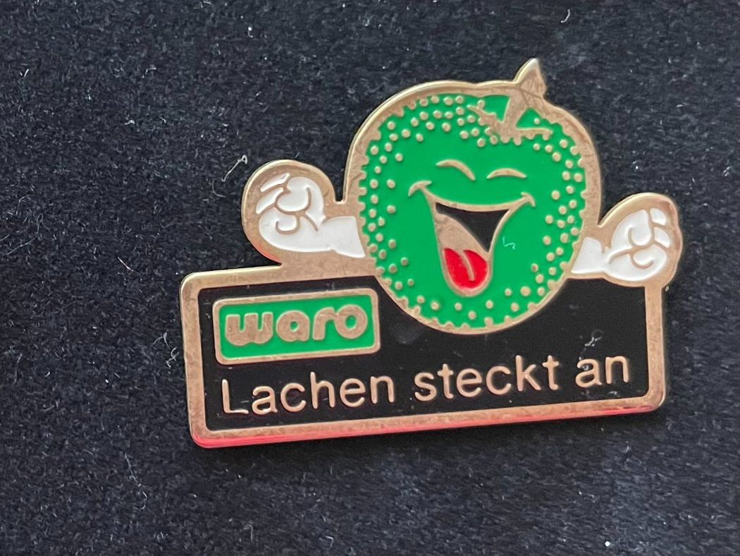 Plaquettes & Badges: Waro Apfel Pin - 90er – Neuf (Voir description) à Zell ZH par johsu79