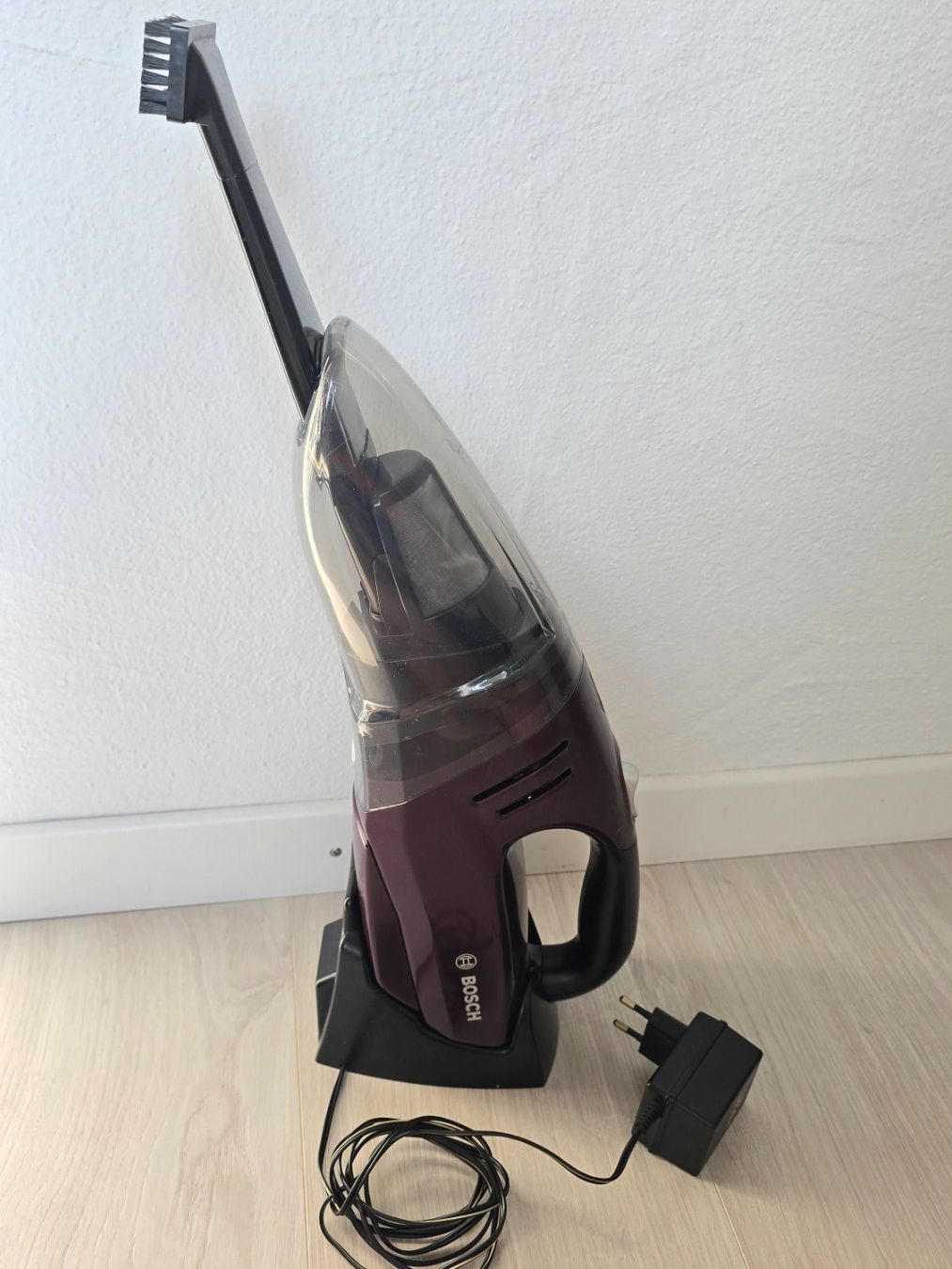 Bosch Staubsauger & Zubehör: Handstaubsauger Bosch 45W – Gebraucht aus Buchs ZH von Reto_981 4