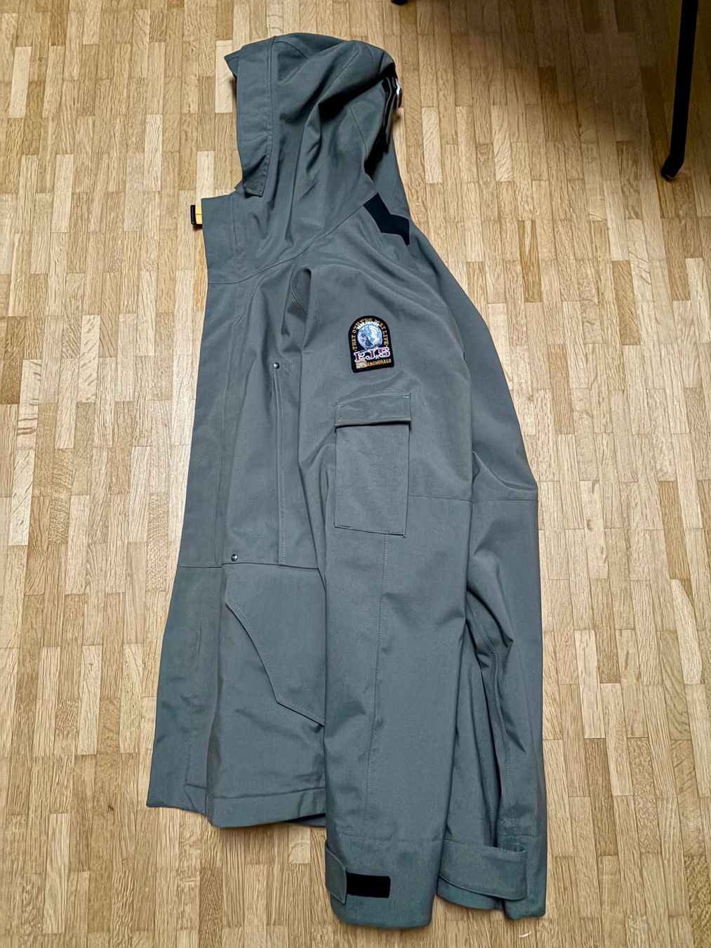 Parajumpers Jacken: Para Jampers Windjacke – Gebraucht aus Horgen von Pupygin84 2