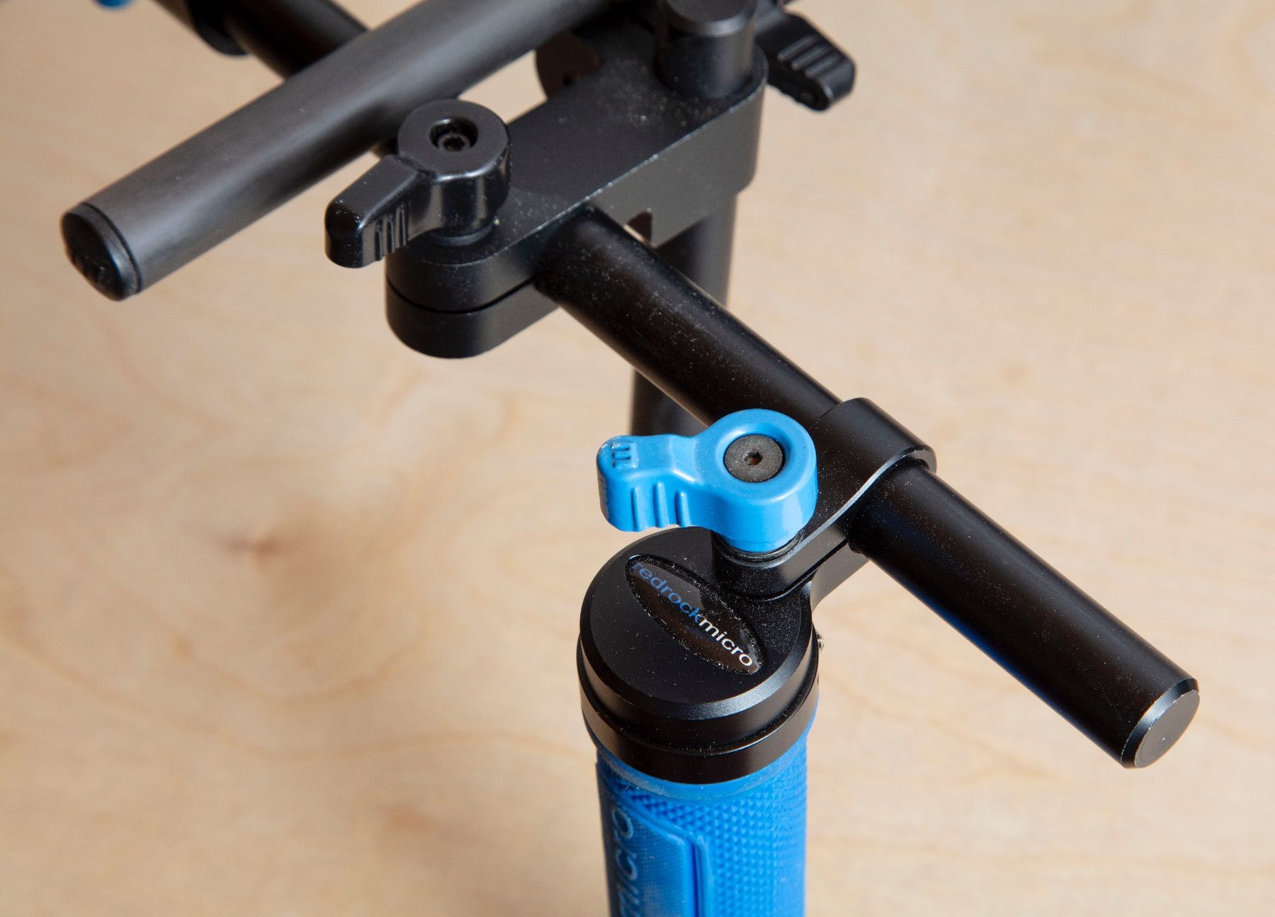 Sonstige Dekorationen & Accessoires: Video stabilisierend - Redrock Micro Schulter Kamera Rig – Gebraucht aus Oberbüren von Gameworden 2