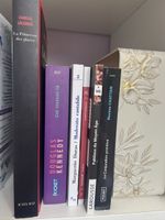 Lot de 8 livres! 6 livres en français + 2 livres anglais
