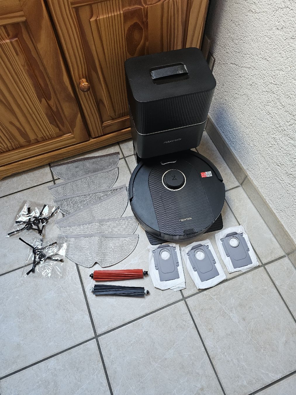 Roborock Aspirateurs & Accessoires: Roborock q5 plus Saug und Wischroboter – D'occasion à Nunningen par hba_ljc8 1