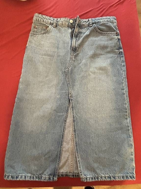 Gonne: Jeansrock Mango  Grösse M  CHF 10. – Usato da Baar venduto da EK03