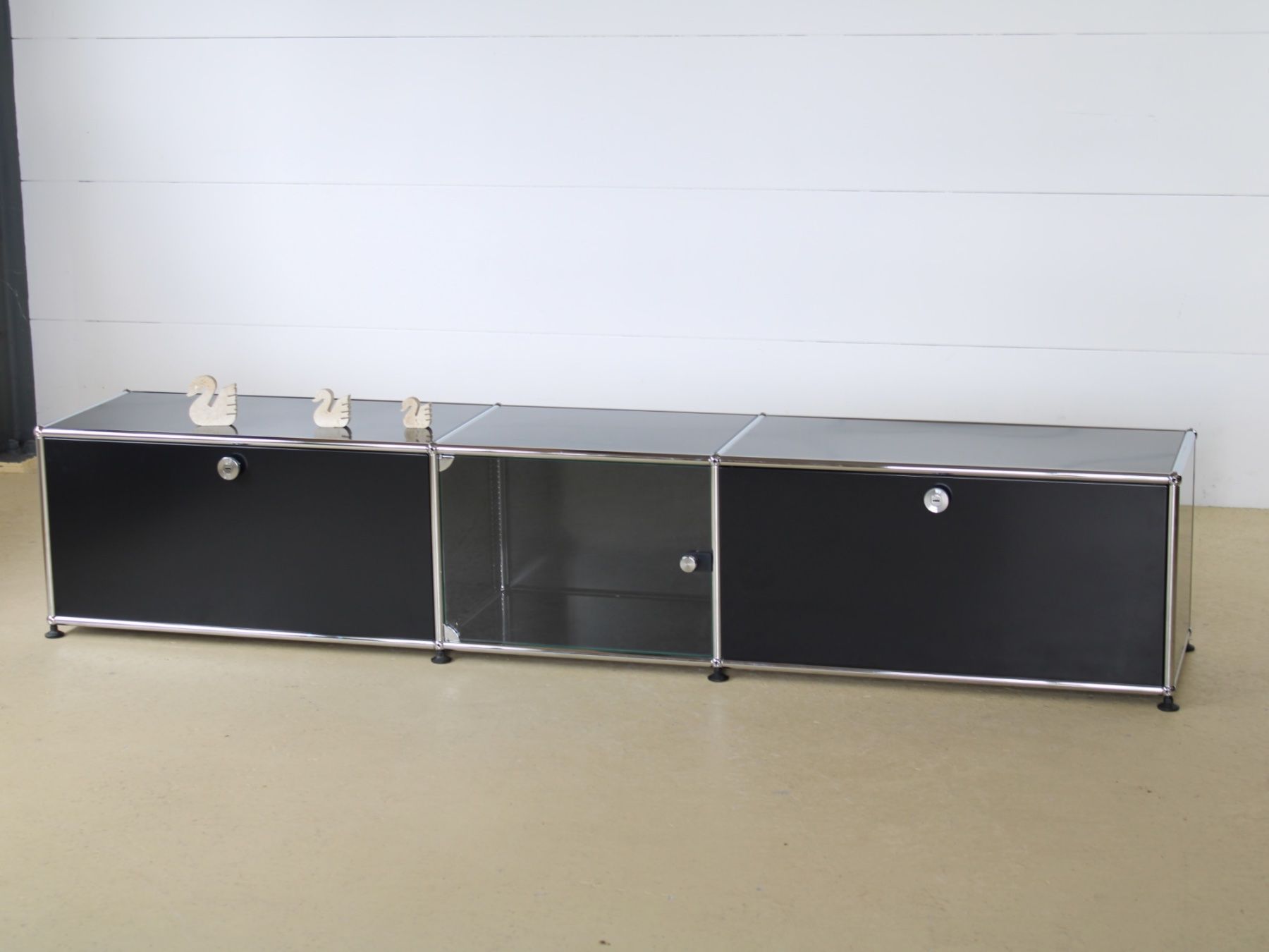 USM Cassettiere: USM Lowboard in Schwarz – Usato da Meinisberg venduto da atelier_TILIJA 7