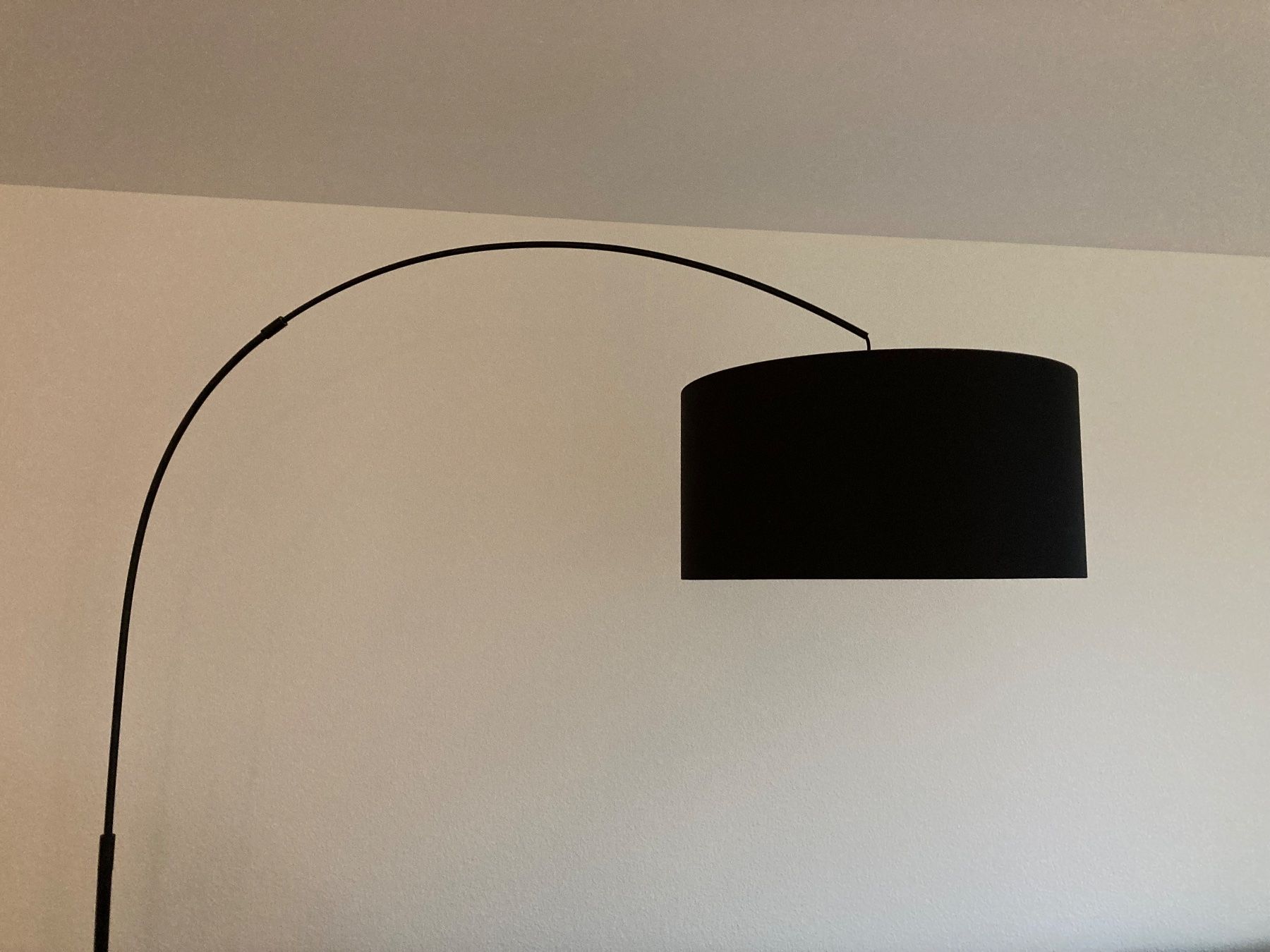 Westwing Lampade: Grosse Bogenlampe von Westwing – Usato da Unterägeri venduto da hopevad 5