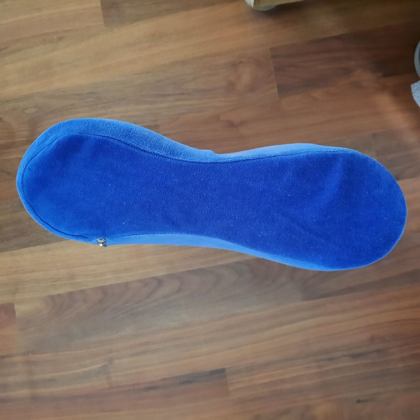 Coussins: Nackenstützkissen M – D'occasion à Winterthur par Namo1 1