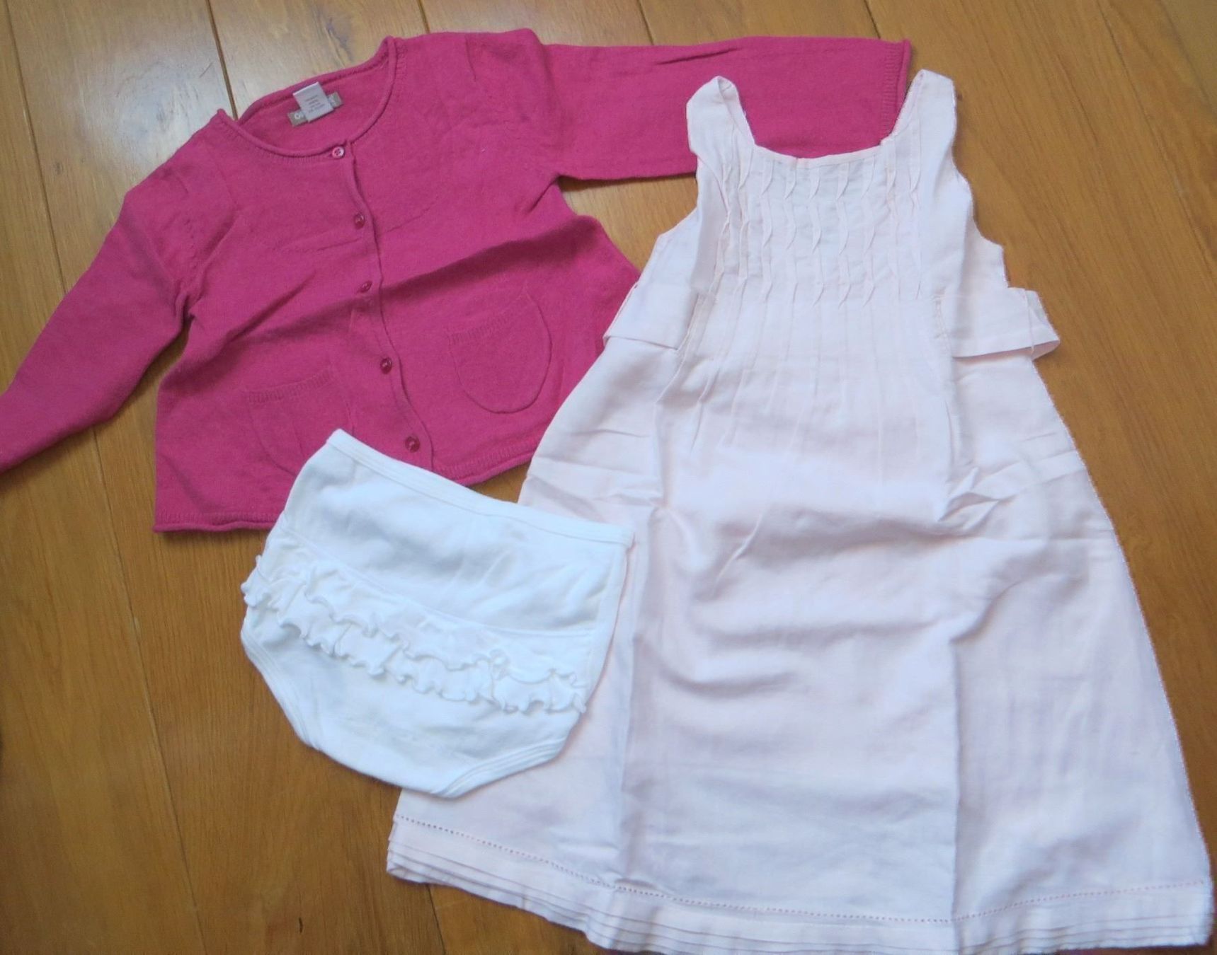 Lotti & Set di vestiti: Kleid set robe 86 – Usato da Athenaz (Avusy) venduto da Kurtzuegg