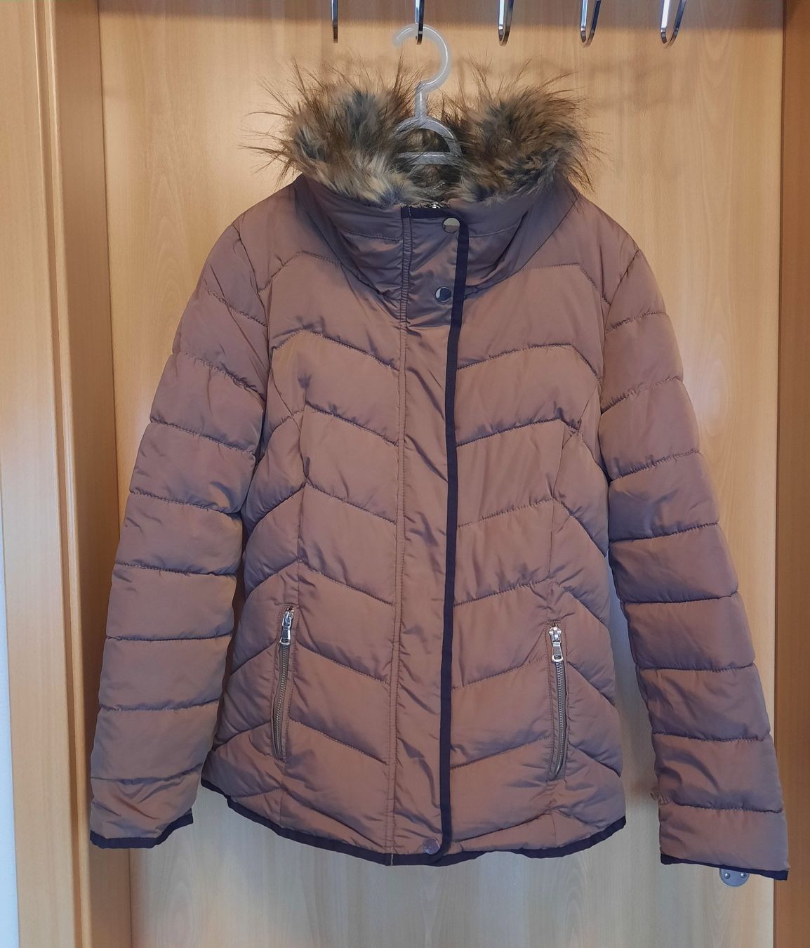 Giacche: braune Winterjacke Grösse 40 – Usato da Einigen venduto da Pretorius66 6