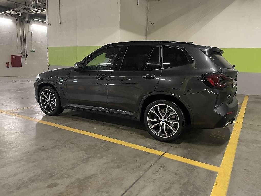 Automobili: BMW X3 30e M Sport – Usato da Chur venduto da Veleshta008 2