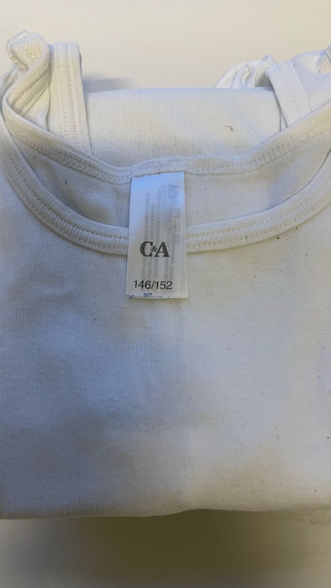 C&A Biancheria intima: 4 C&A Unterhemdli, Weiss, Grösse 152 – Usato da Steinhausen venduto da Piaweber1943. 2