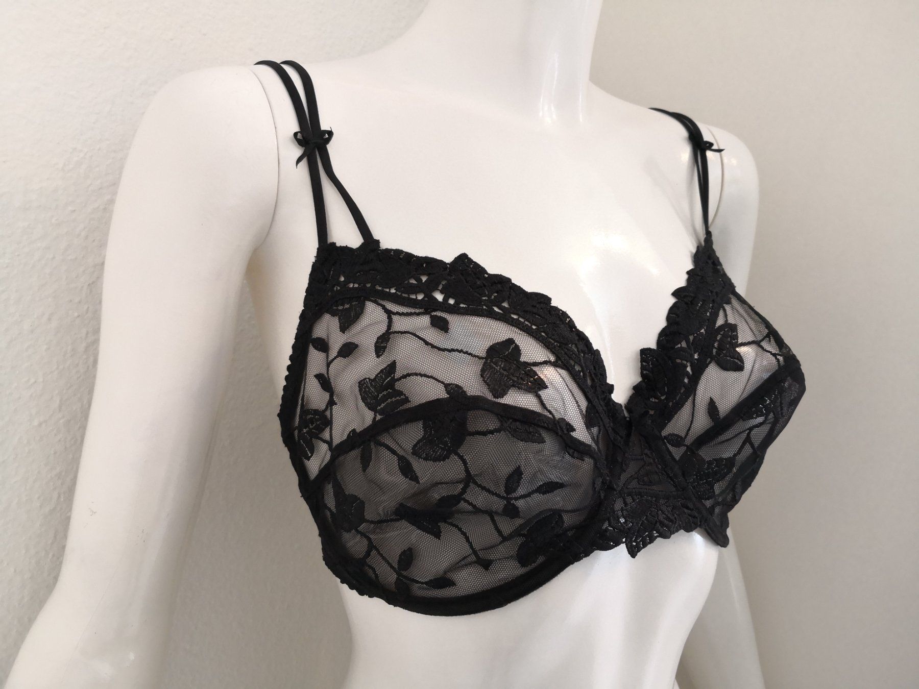 Altra biancheria intima: 🤩BARBARA SPITZEN BH SCHWARZ NEU – Nuovo (secondo la descrizione) da Olten venduto da Naja-Twins-Twins 2
