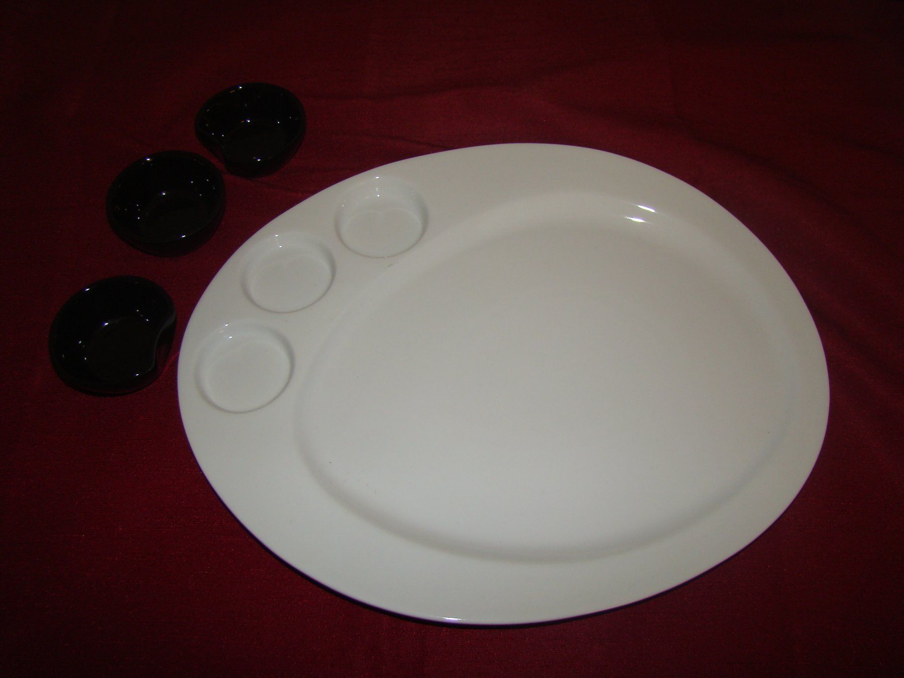 Piatti di portata: Servierplatte Aperoplatte mit 3 Schälchen, schwarz/weiss – Usato da Malters venduto da burzi 2