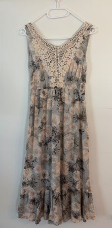 Neu Wunderschones Marks & Spencer crochet pattern Kleid Gr12