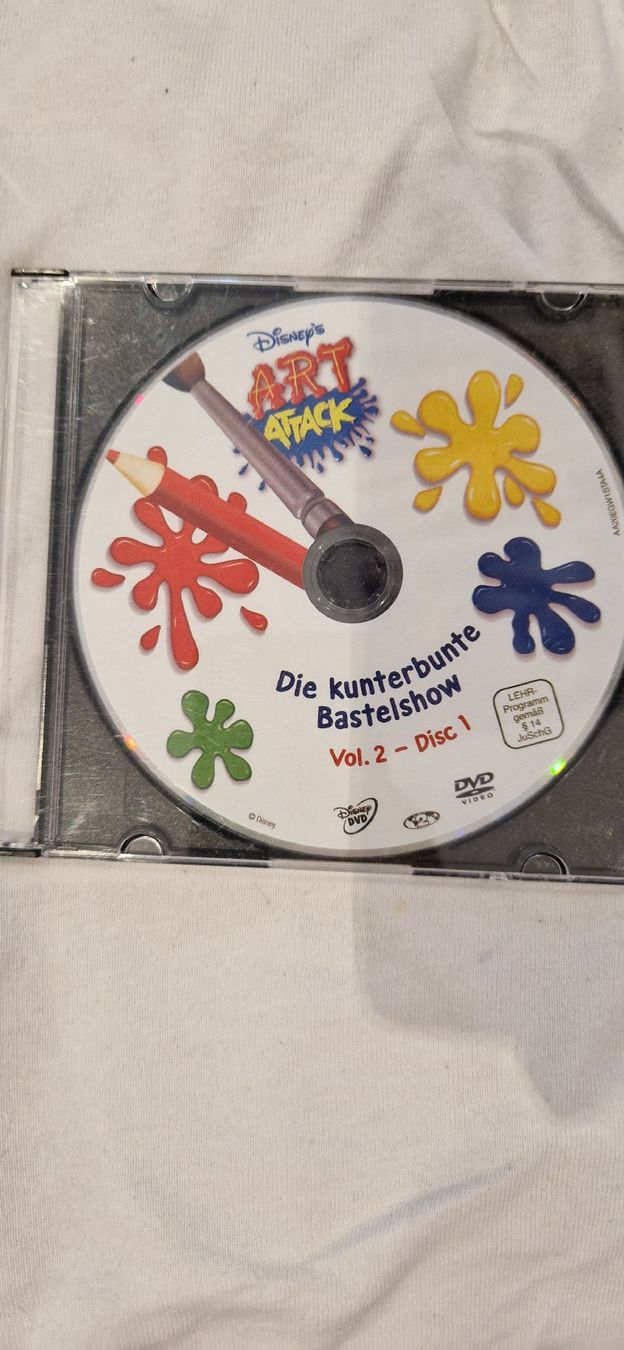 Tutti i DVDs: ART ATTACK Vol.2 - Disc 1 – Usato da Lengwil venduto da Beni-der-1