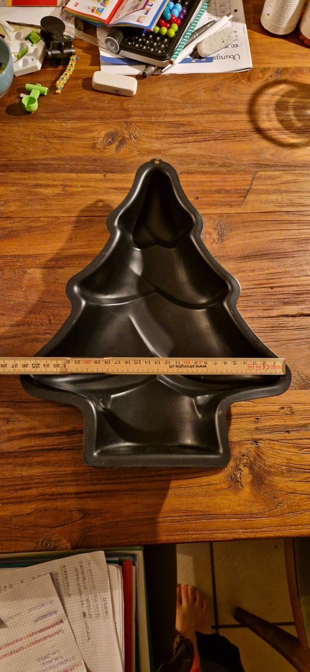Moules à gâteaux: Backform Tannenbaum – D'occasion à Zeiningen par rimoni 2