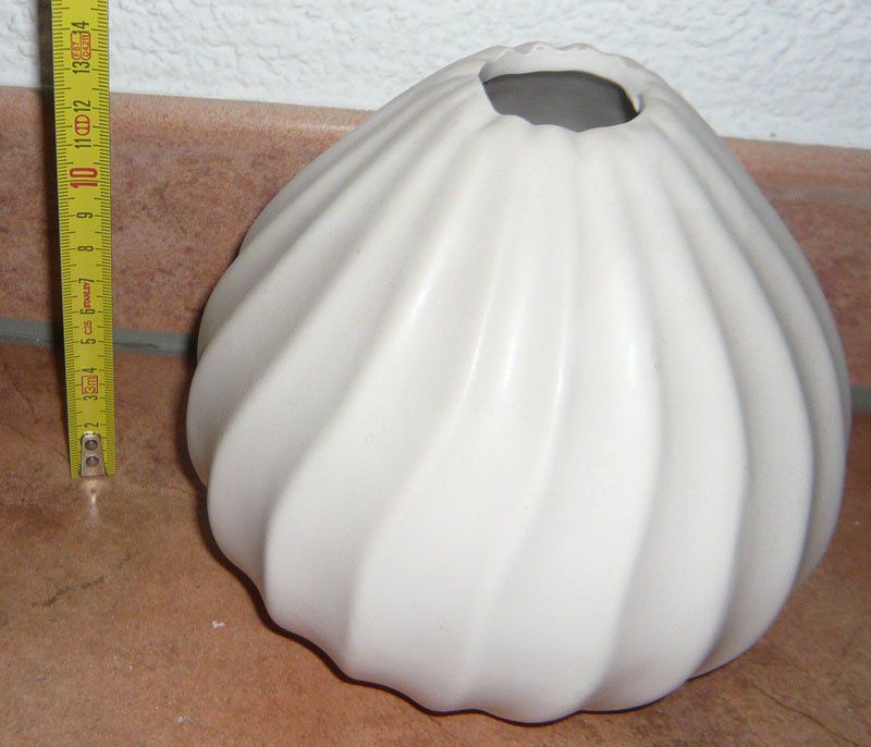 Vasi & Recipienti: Vase / Dekoration – Usato da Ruggell venduto da Btt