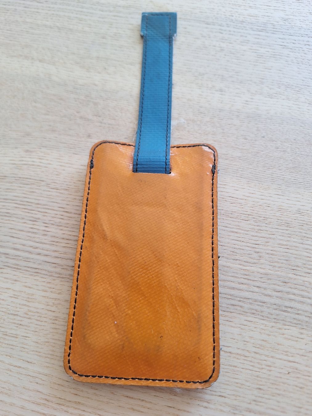 Freitag Altro in  Abbigliamento & Accessori: Freitag Passhülle / Kartenetui, orange – Usato da Schaffhausen venduto da RicardoSchaffhausen 1