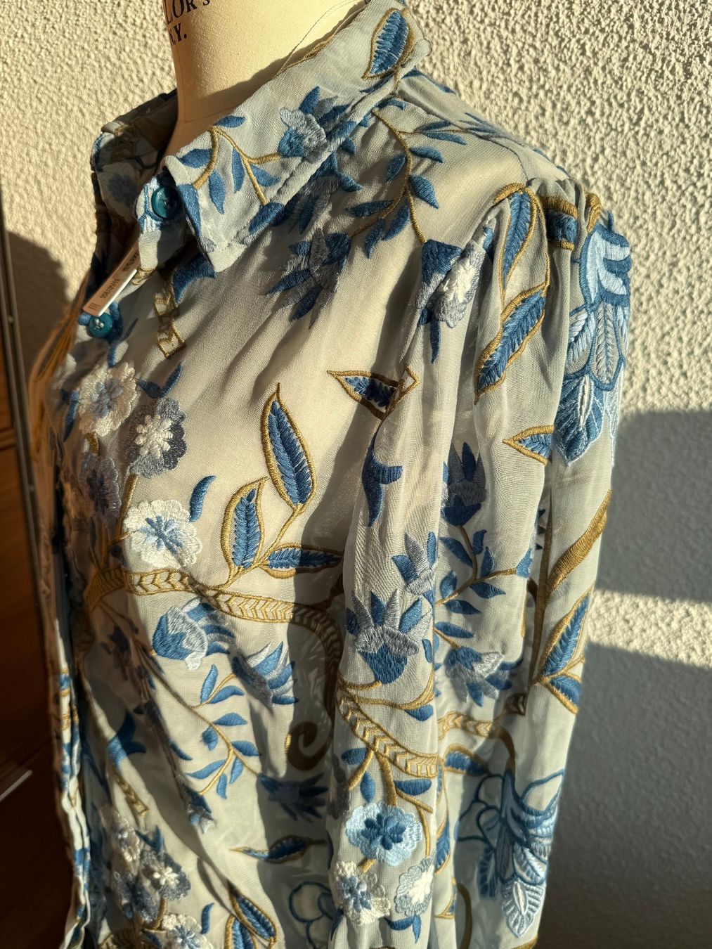 Guess Camicette: Neue Guess Bluse Grösse Gr. S – Nuovo (secondo la descrizione) da Kirchdorf AG venduto da coco123 3