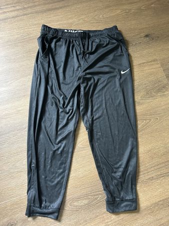 Nike Dri-FIT Trainingshose Herren XL, Neu mit Etikett!