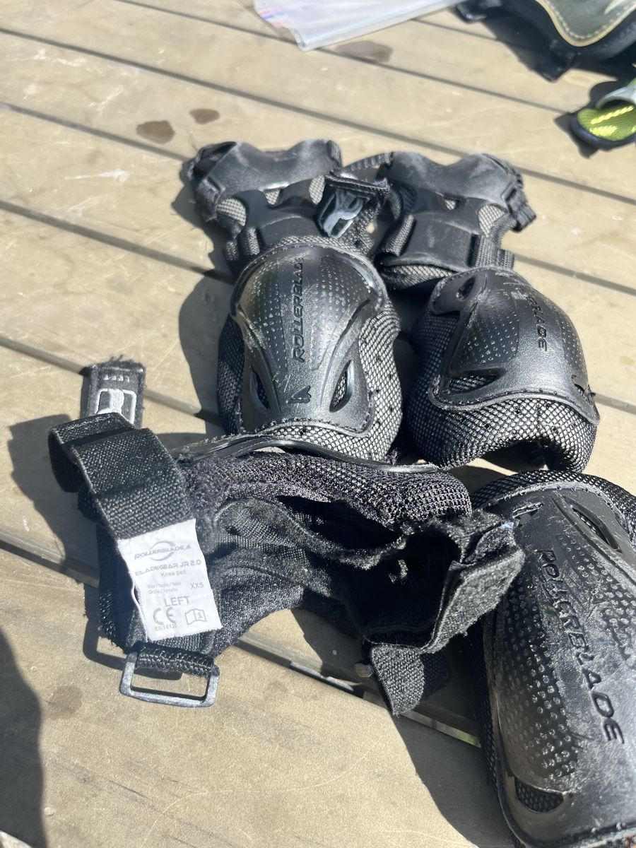Protezioni & Imbottiture: Rollerblade Protection Set (Knee, Elbow, Wrist) – Usato da Zürich venduto da Proton_Slit 2