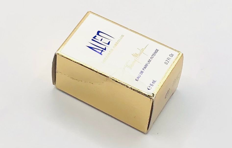 Mugler Parfum & Eau de Toilette: Miniature Mugler - Alien Essence Absolue Eau de Parfum 6 ml – Gebraucht aus Fully von  9