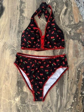 Bikini neu